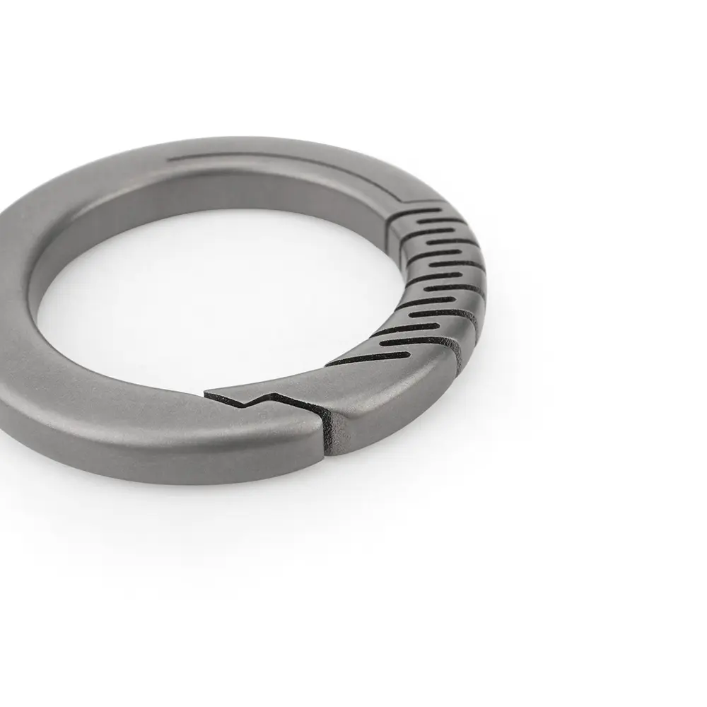 Titanium Alloy Round Ring Keychain EDC Outdoor Tool Keyring Buckle Accessories