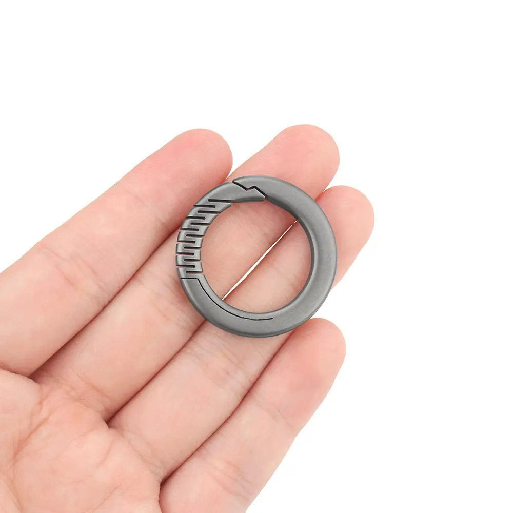 Titanium Alloy Round Ring Keychain EDC Outdoor Tool Keyring Buckle Accessories