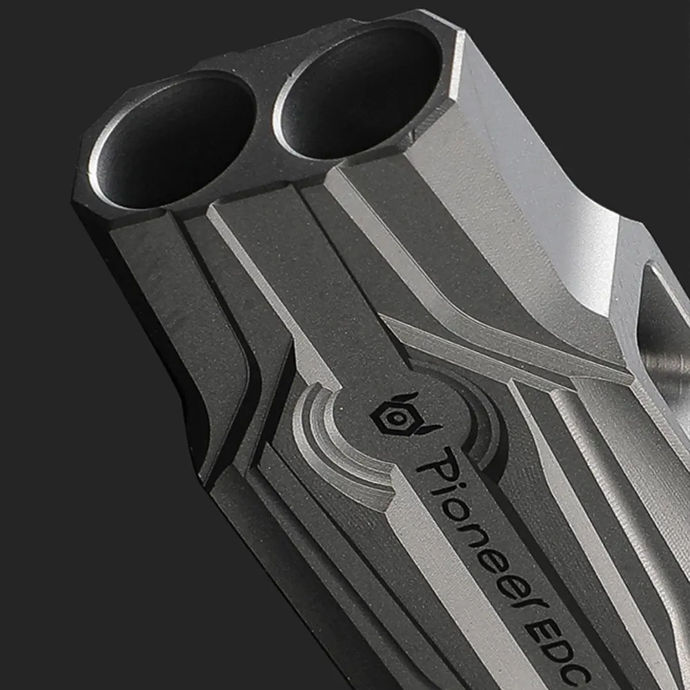 Titanium Alloy Whistle High Decibel Whistle Training Supplies Portable Fashion Pendant Keyring Accessories Outdoor Tools