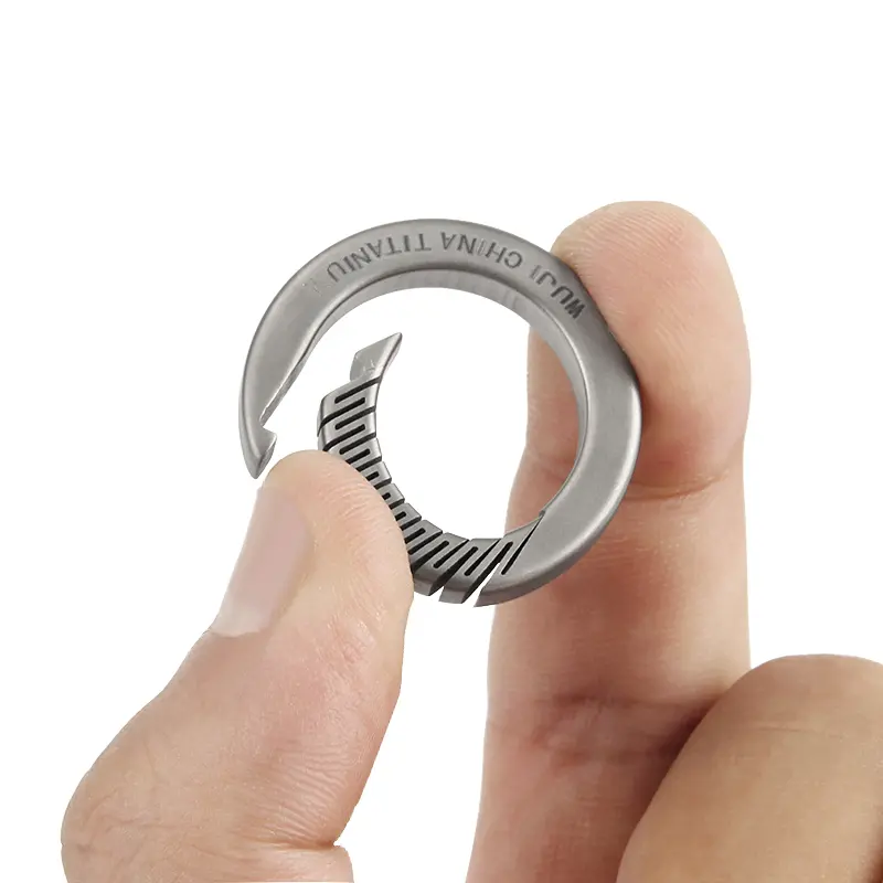 Round Key Ring Titanium Alloy Keyring Round Titanium Ring Outdoor EDC Tool Keychain Car Accessories
