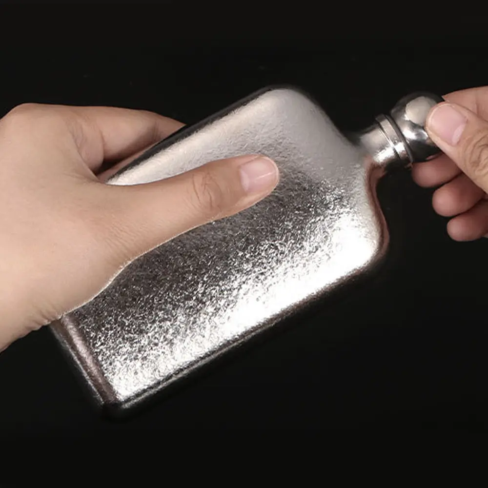 Titanium Alloy Portable Outdoor Wine Flask Whiskey Flask Titanium Flask 230ml Men Screw Cap Seal Drink Bottle
