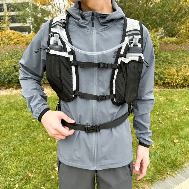 Large Capacity Hydration Running Vest Running Phone Holder Vest Lightweight Cycling Backpack for Trail Running Marathons Cycling