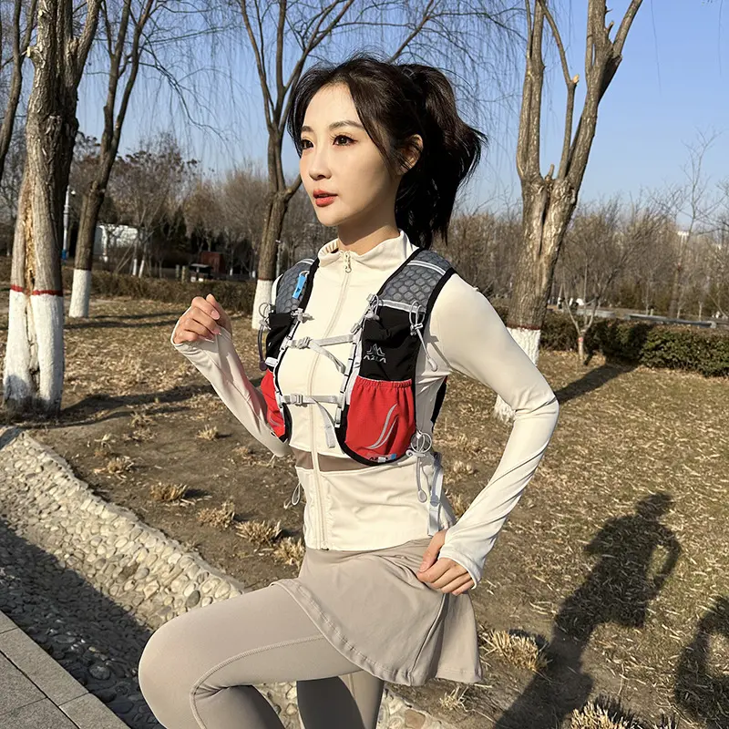 Running Hydration Vest Running Backpack Hiking Outdoor Hydration Pack Running Vest Cycling Backpack Hydration Bag 1.5L Water Bag