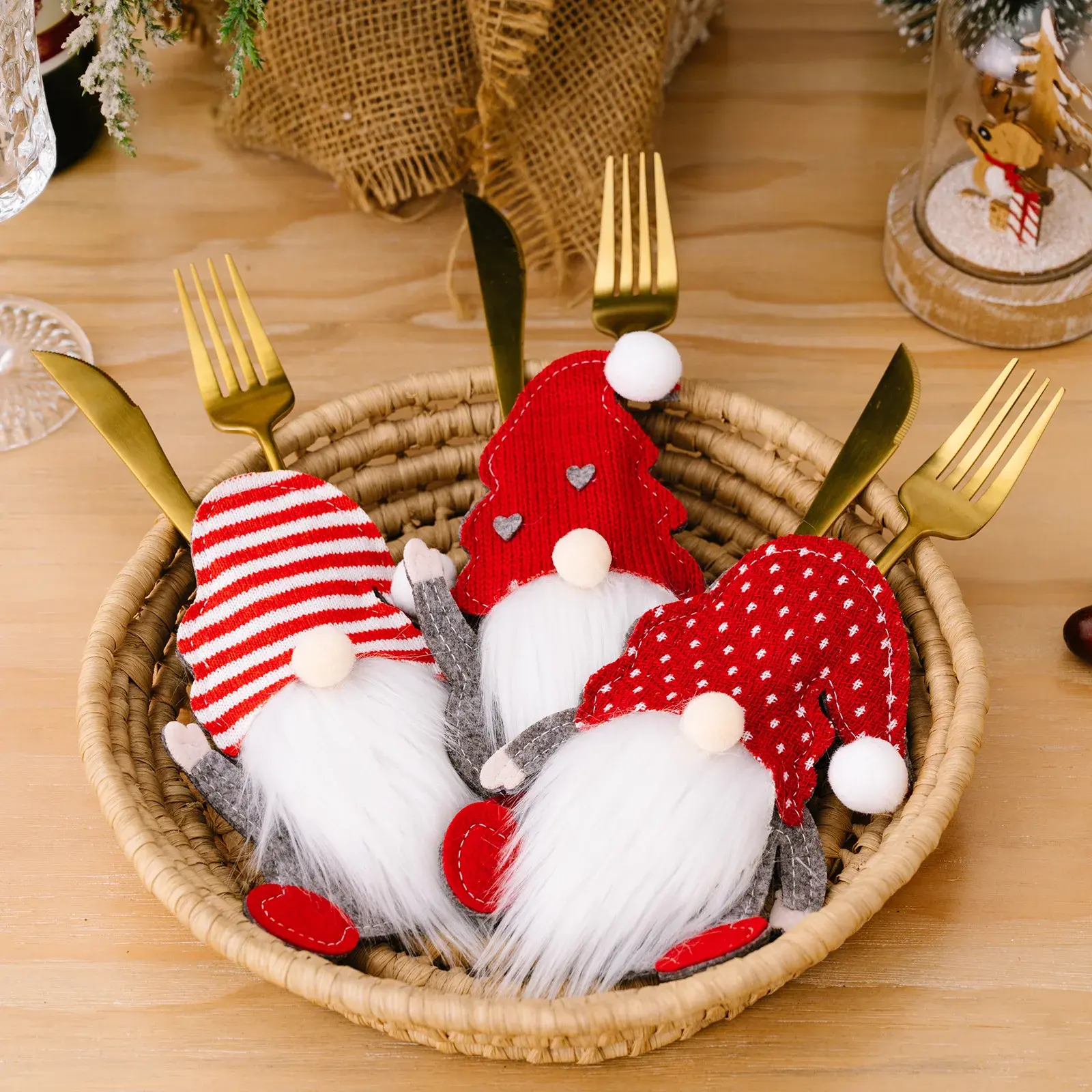 3Pcs Christmas Knife and Fork Storage Bag Christmas Tableware Set New Year Festive Table Santa Claus Cutlery Decoration Bag