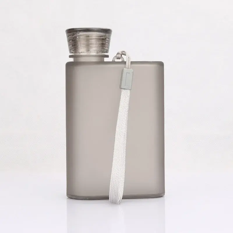 500ML Square Water Bottle Portable Flat Style Water Cup with Handle Outdoor Sports Drinks Kettle Sport Bottle Drinkware