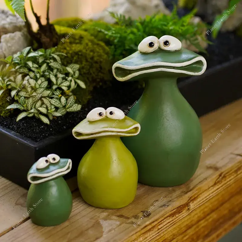 Big Mouth Frog Figurines Garden Decoration Outdoor Frog Decorations Cute Yard Frog Family Statues for Decorating Patio Lawn