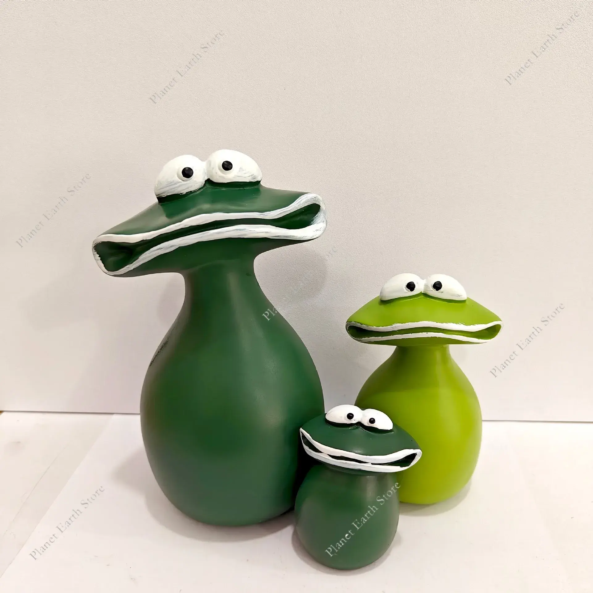 Big Mouth Frog Figurines Garden Decoration Outdoor Frog Decorations Cute Yard Frog Family Statues for Decorating Patio Lawn