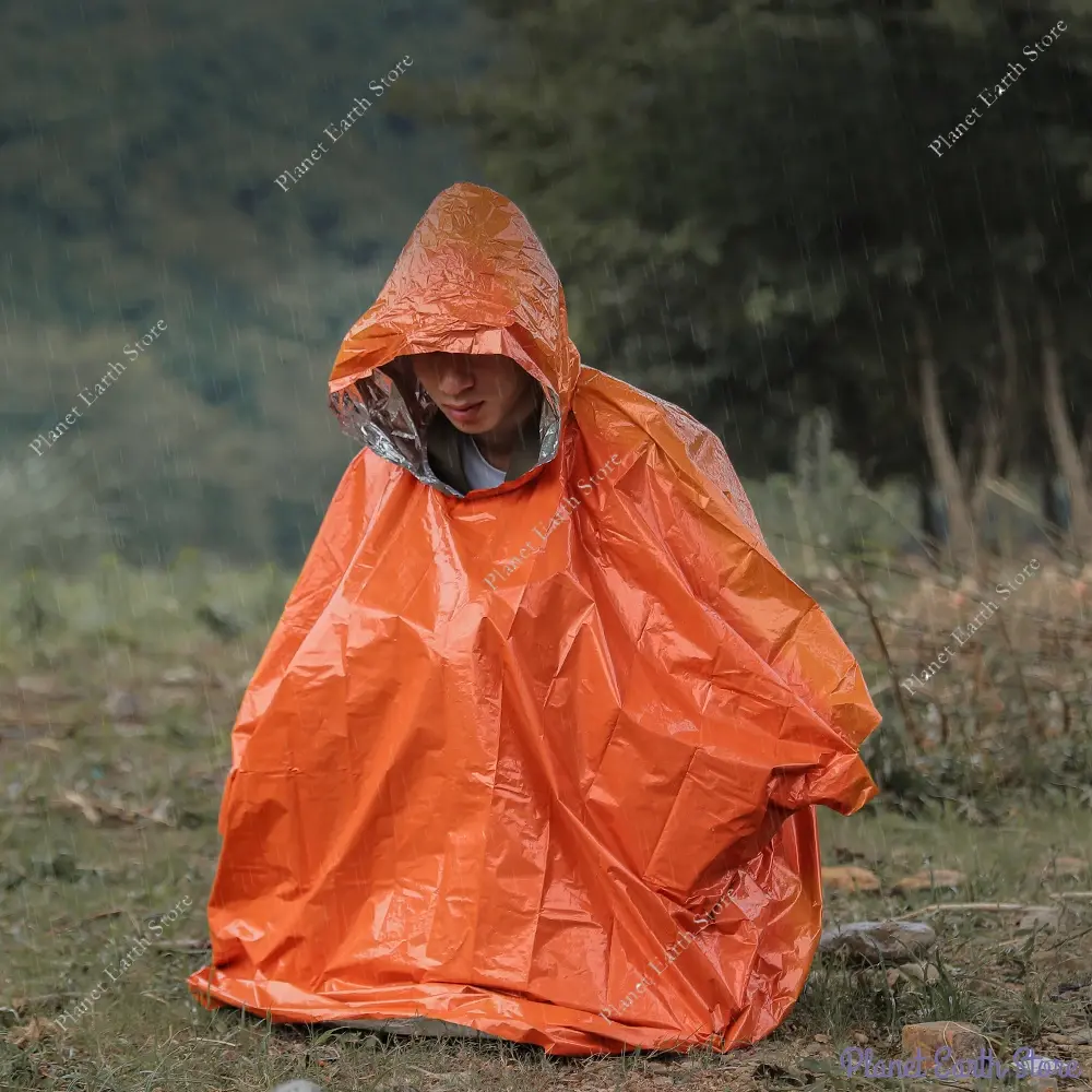 Outdoor Emergency Raincoat Waterproof Rainwear Blanket Raincoat Survival Camping Equipment Cold Insulation Rainwear for Camping