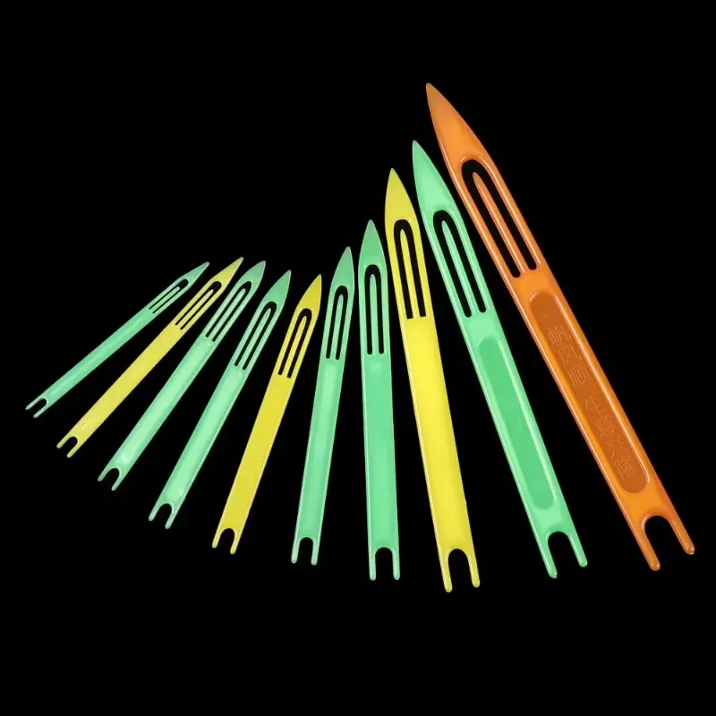 Random Color Rustproof Plastic Weaving Fishing Netting Needle Mending Repair Net Line Shuttles Equipment Accessories