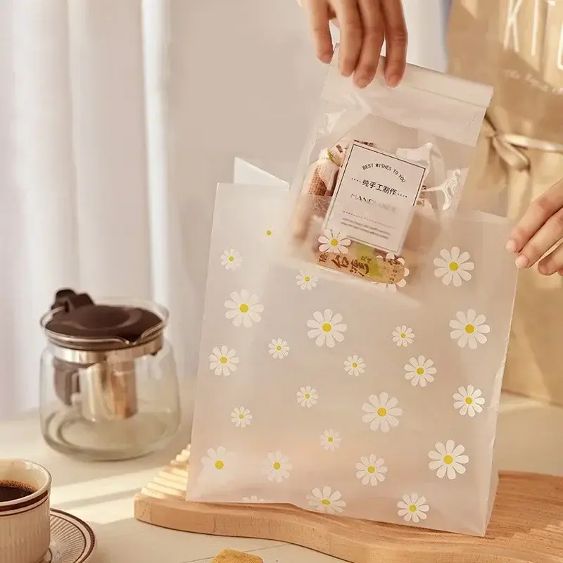 50Pcs Daisy Flower Plastic Gift Bags Christmas Wedding Party Favor Bag Cake Wrapping Pouches Thicken Carry Bag Shopping Bag
