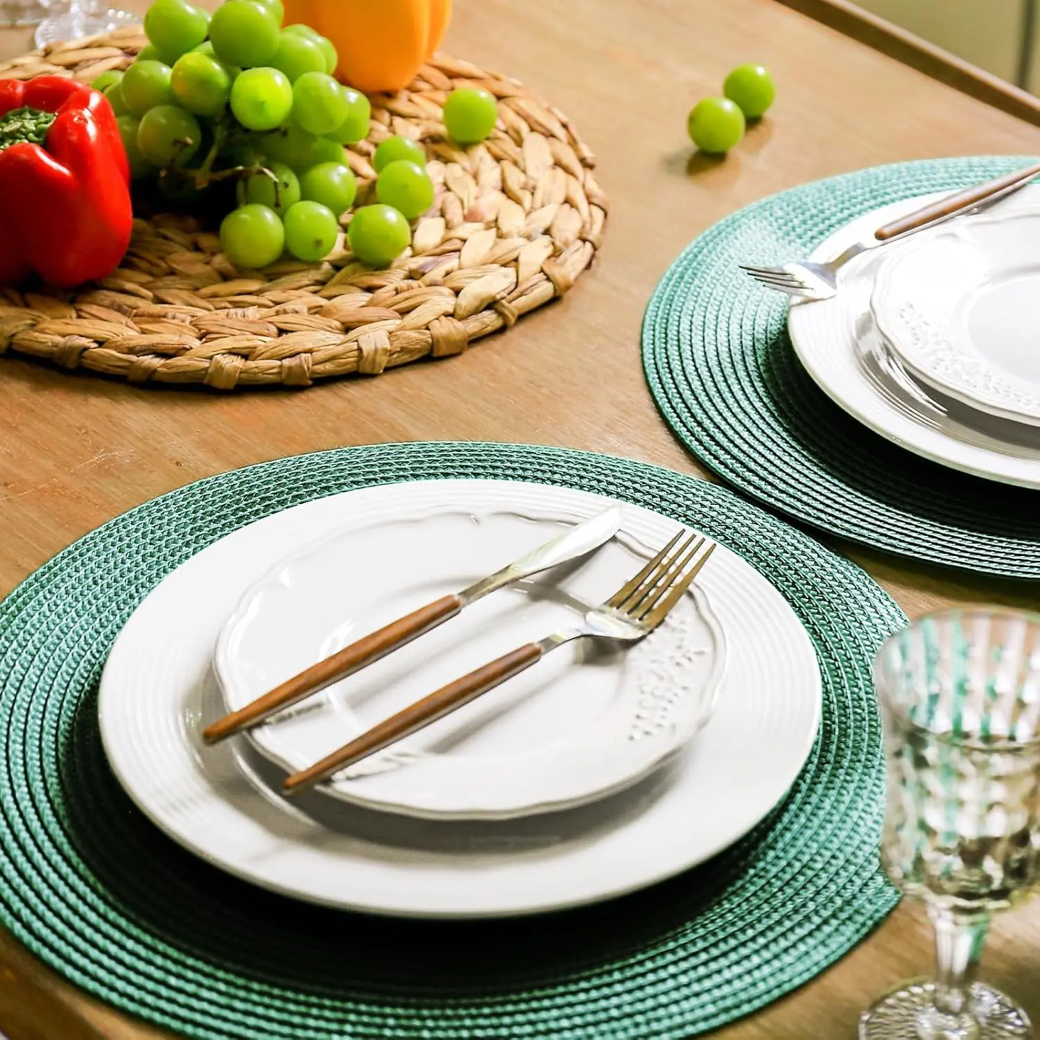 Round 38cm Home Placemat Insulation PP Dining Table Mat Biodegradable Woven Dining Mat for Kitchen Xmas Dining Table Party Decor