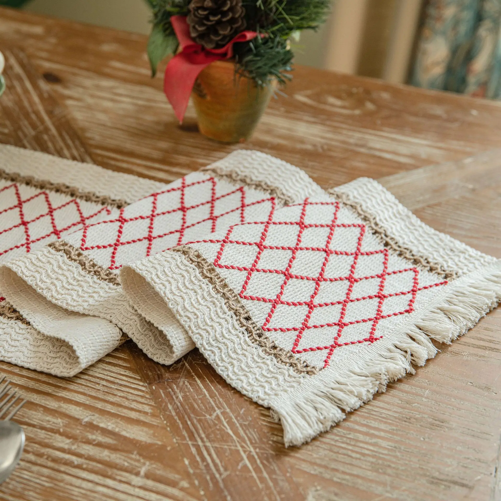 Linen Cotton Stitching Table Runner Dinning Table Decoration Two-color Woven Tassel Natural Material Wedding Decor Table Runners