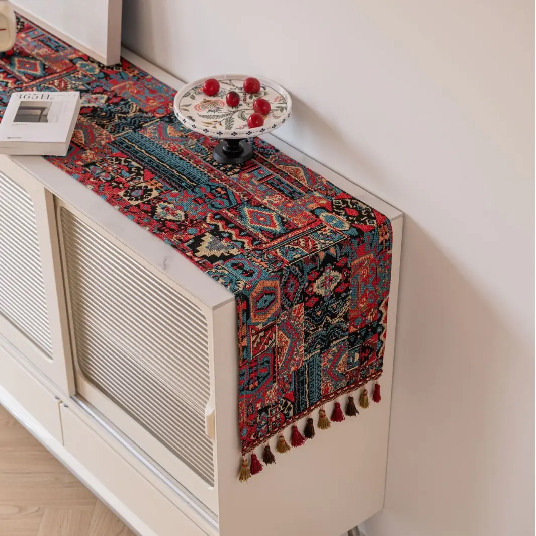Nordic Iris Jacquard Flower Table Runner with Tassels Kitchen Dining Table Setting Decoration Long Strip Thickened Table Runner