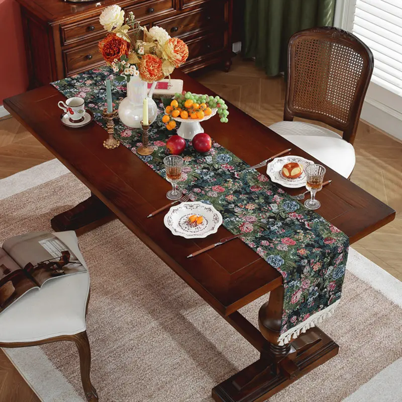 Jacquard Plant Flower Table Runners with Tassel TV Cabinet Cover American Retro Table Runner for Party Coffee Table Decoration