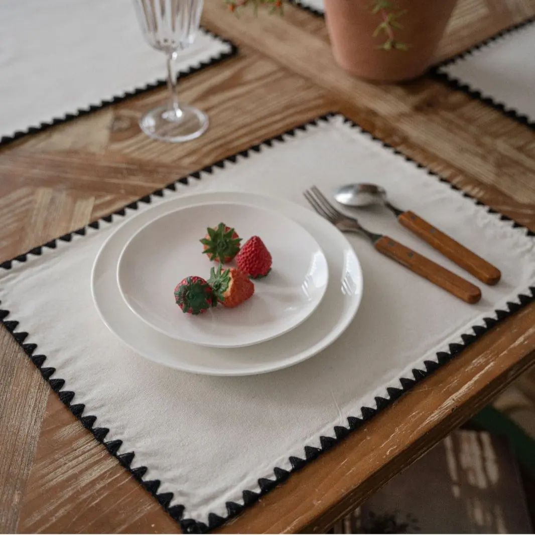 Cotton Linen Placemat Table Decoration Plain Embroidered Insulation Pads Round Decorative Solid Color Place Mat for Dining Table