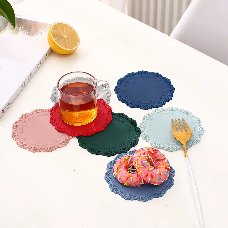 European Lace Silicone Table Mat Retro Embossed Heat Insulation Thickened Round Anti-Skidding Pad Kitchen Waterproof Placemat