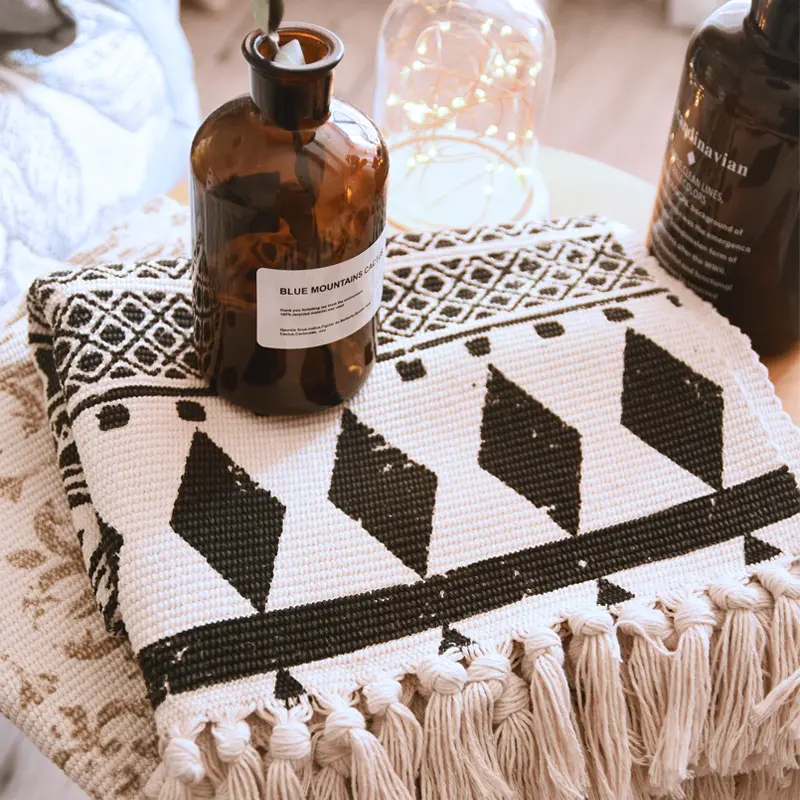 Ethnic Style Woven Linen Cotton Rectangle Rug Mat For Living Room Handmad Small Carpet Bedroom Bedside Foot Pad Rug
