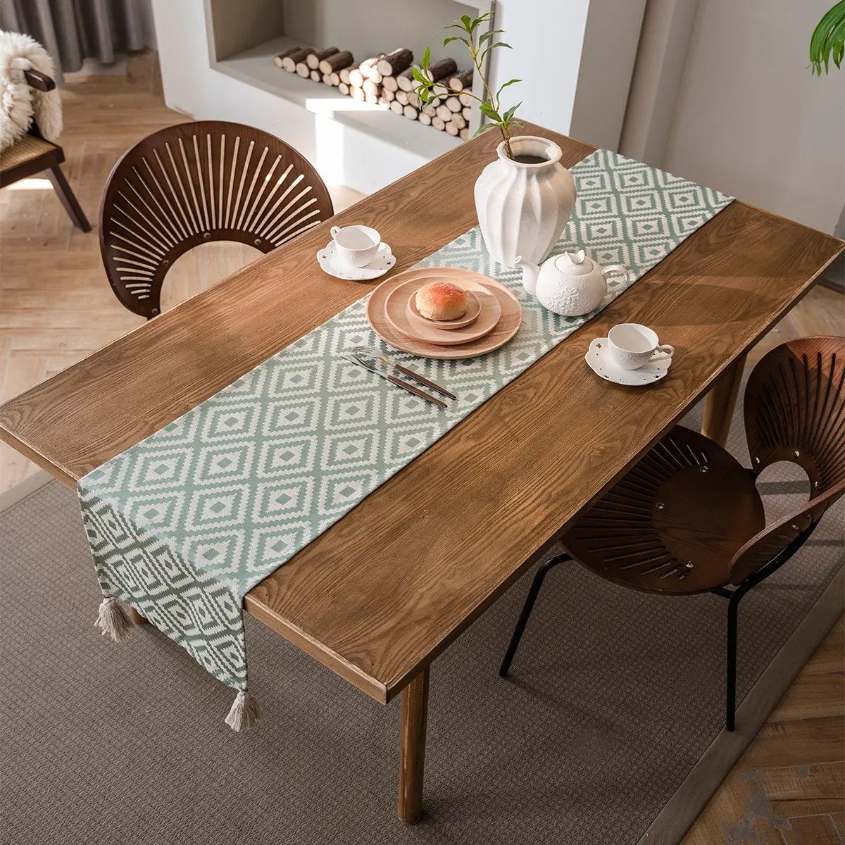 Nordic Jacquard Geometric Table Runner with Tassel for Home Party Decorative Polyester Cotton Table Cloth Dining Table Runners