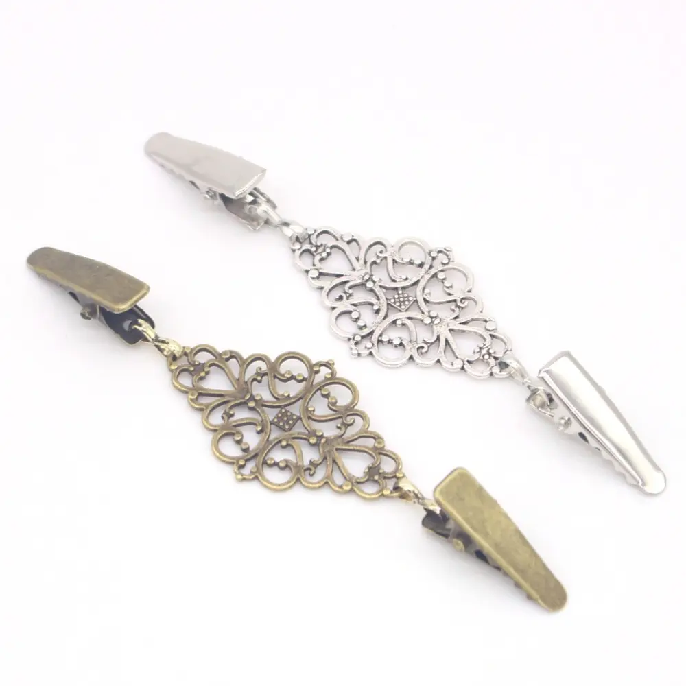 Retro Sweater Clips Fasteners Flower Pattern Cardigan Dress Shirts Collar Brooch Clips Back Cinch Clip for Women Girls Clothing