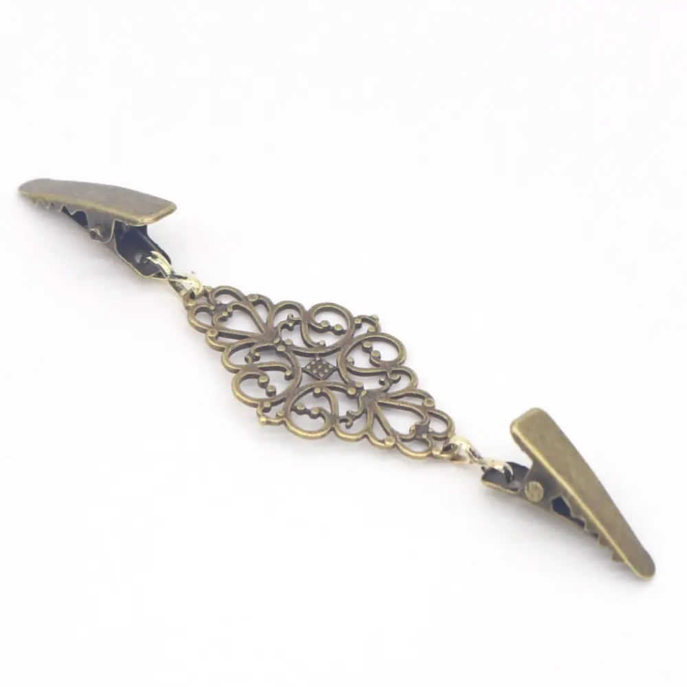Retro Sweater Clips Fasteners Flower Pattern Cardigan Dress Shirts Collar Brooch Clips Back Cinch Clip for Women Girls Clothing