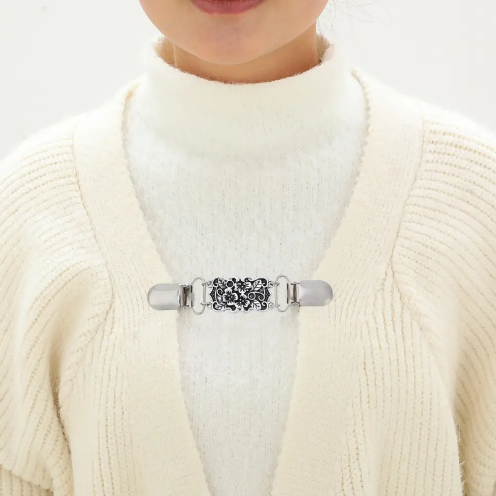 Retro Cardigan Clips Fasteners Flower Pattern Back Cinch Clips Sweater Shawl Dress Collar Brooch Clips for Women Girls Clothing