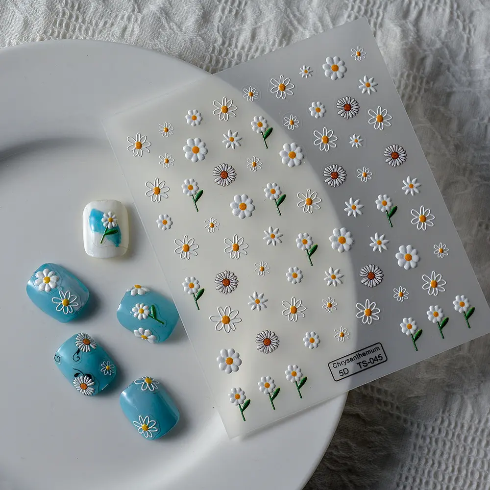 5D Embossed Flower Nail Stickers White Small Daisy Flower Nail Stickers Self-Adhesive Decal for Nail Art Accessories Decoration