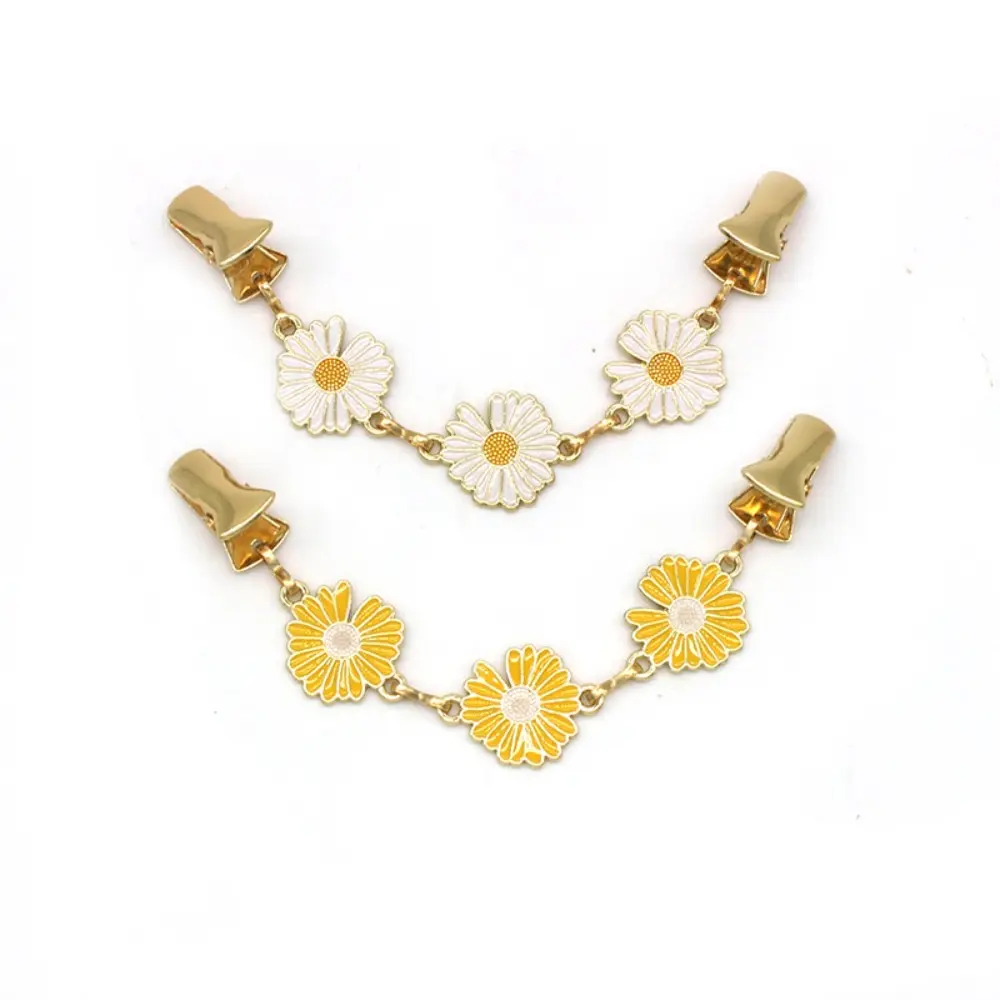 Daisy Flower Cardigan Clips Waist Clip Shirt Dress Sweater Shawl Jacket Brooch Pins Buckle Clip Holder for Women Girls Clothing