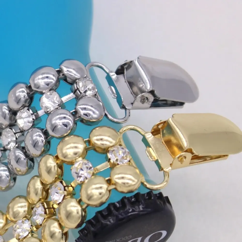 1 Piece Rhinestone Pearl Sweater Shawl Clips Cardigan Collar Dress Shirt Clip Waist Back Cinch Brooch for Women Girl Clothing