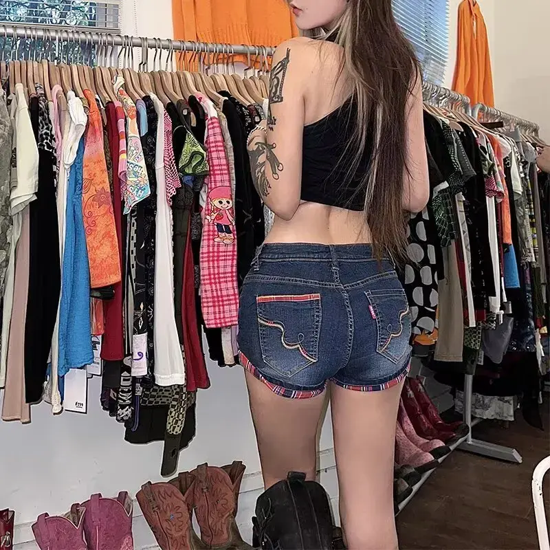 Hot Girl Low Waist Plaid Color Block Slim Fit Cuffed Denim Ultra Shorts Women Summer New Style Body Shape Ripped Wrap around Hot