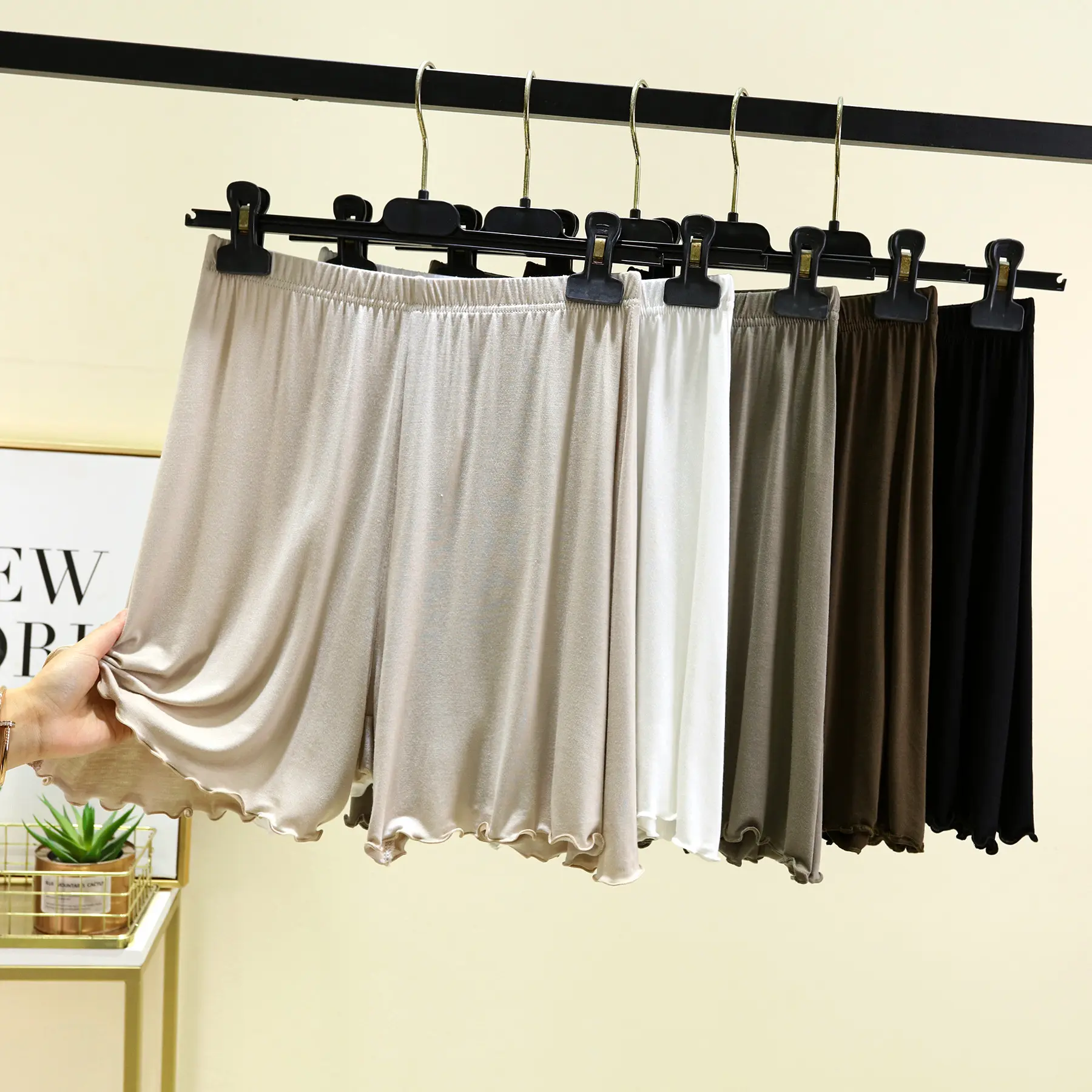 Edible Tree Fungus shorts Elastic waist Summer women Modal short pants Loose homewear wide leg short Plus size