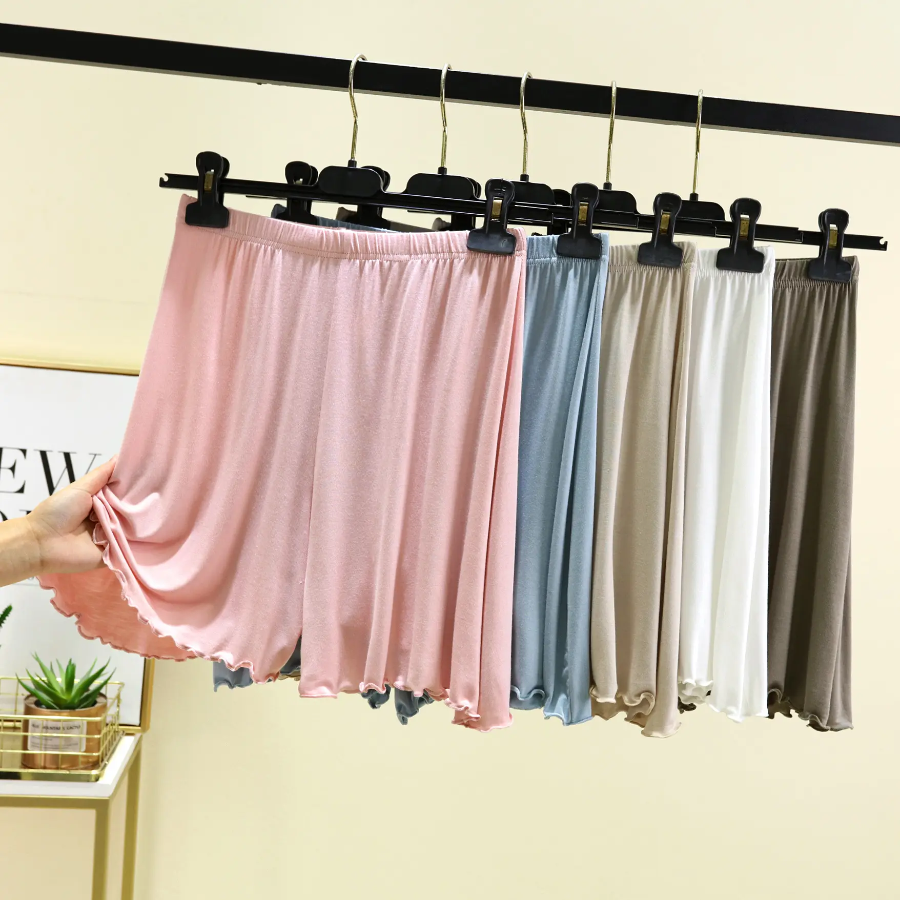 Edible Tree Fungus shorts Elastic waist Summer women Modal short pants Loose homewear wide leg short Plus size