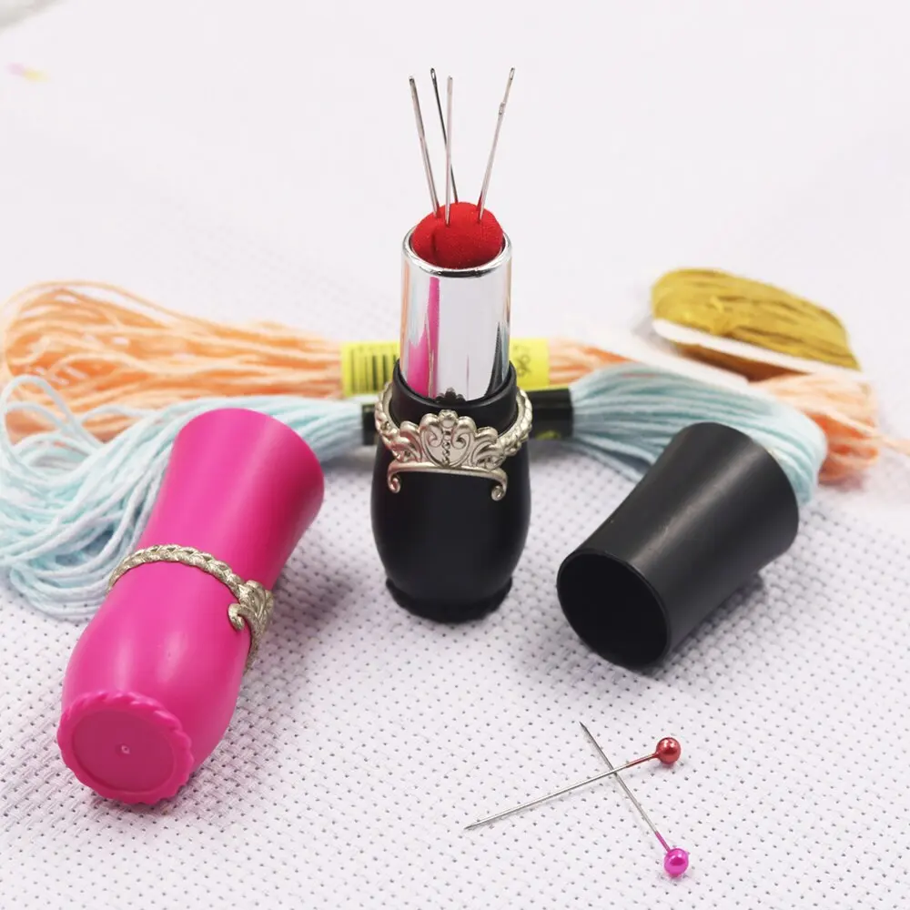 1Pc Lipstick Pin Cushion With 5 Sewing Needles Retractable Holder Pincushions Pincushion Rotatable Needle Holder Sewing Tool