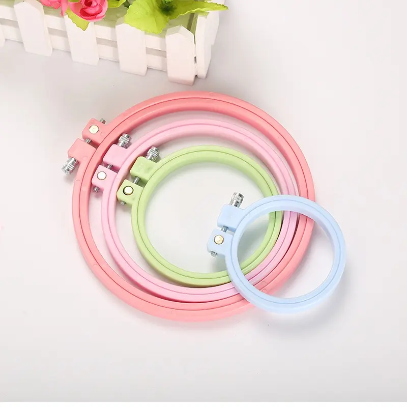 1pc Abs Plastic Embroidery Hoop Cross-stitch Embroidery Frame Candy Colored Embroidery DIY Woven Embroidery Accessories