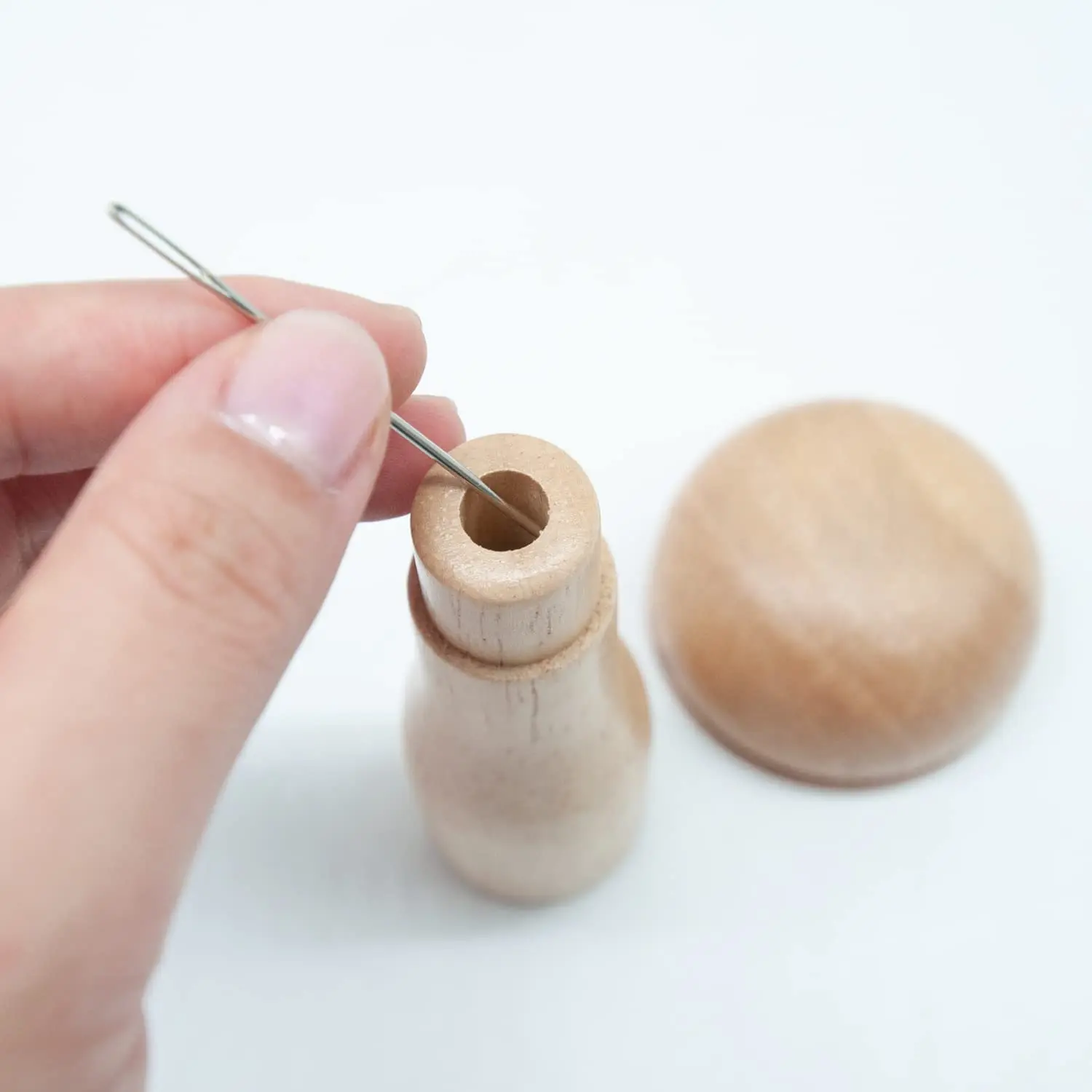 Wooden Mushroom Repair Tool Portable Sewing Tool Storage Clothes Socks Creative Handicraft Needle Holder DIY Sewing Parts