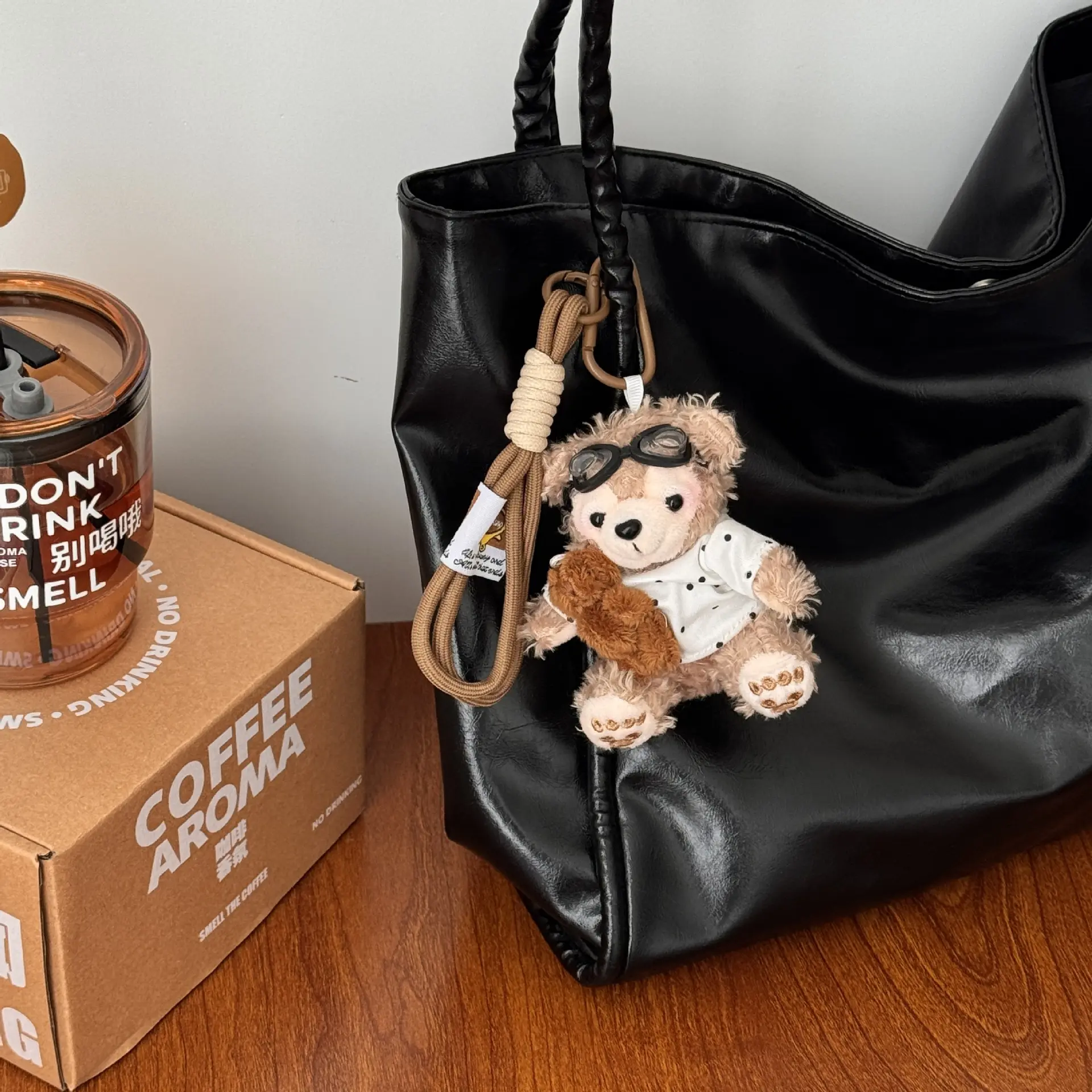 MINISO Plush Bearing Keychain Doll Pendant Duffy Doll Couple Bag Pendant Doll Girl Gift Fashion Trend Versatile Bag Accessories