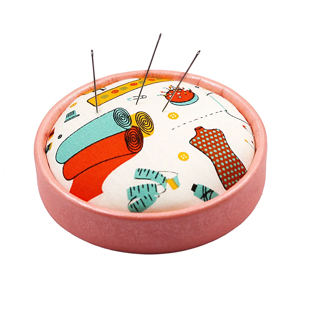 Home Travel Sewing Kit Box Circular Portable Mini Storage Box Needlework Threads Scissor Storage Boxes Set DIY Sewing Tool