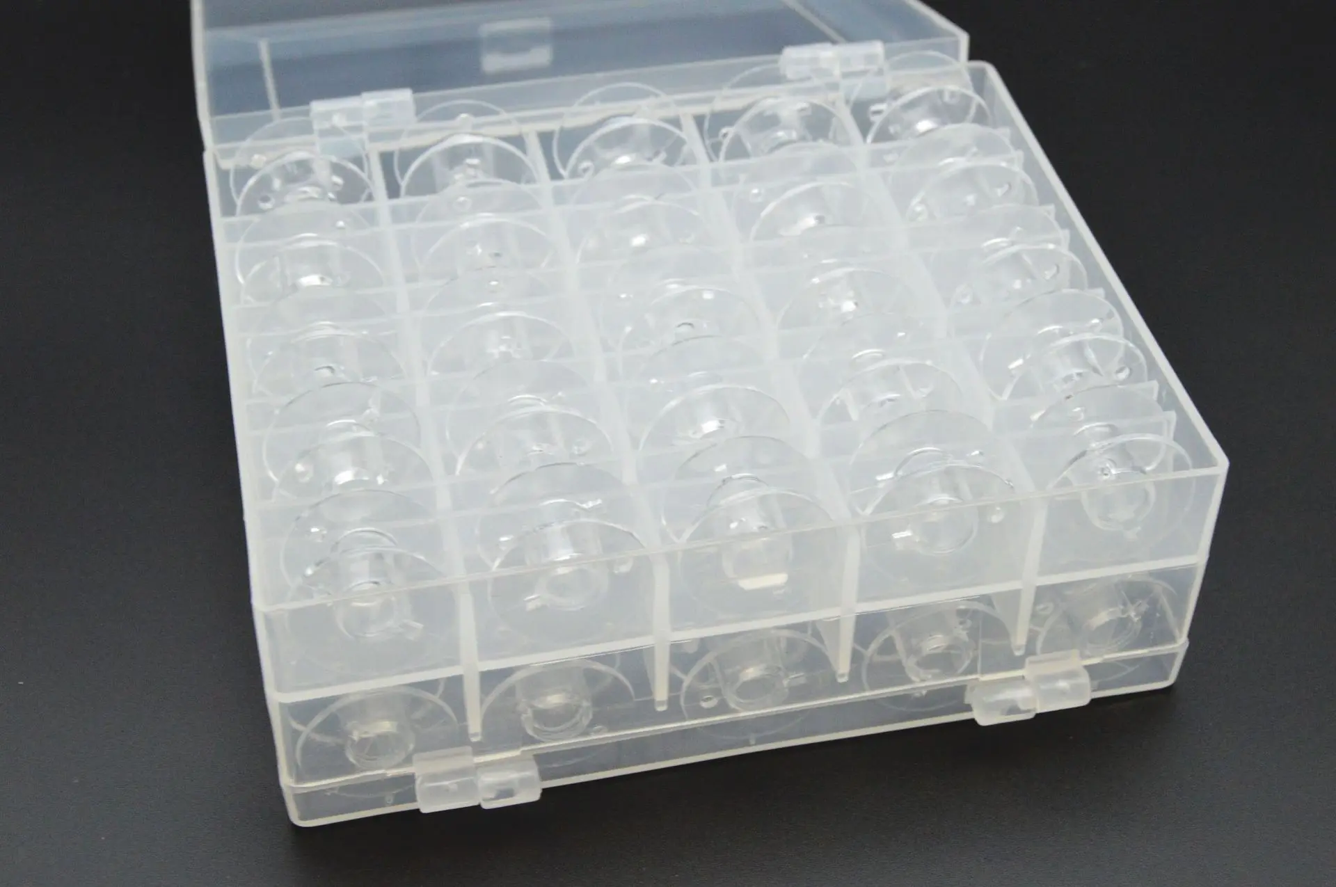 50pcs Sewing Machine Empty Bobbins Plastic Metal Spools Set Thread Organizer Box For Household Sewing Kit DIY Sewing Accessories