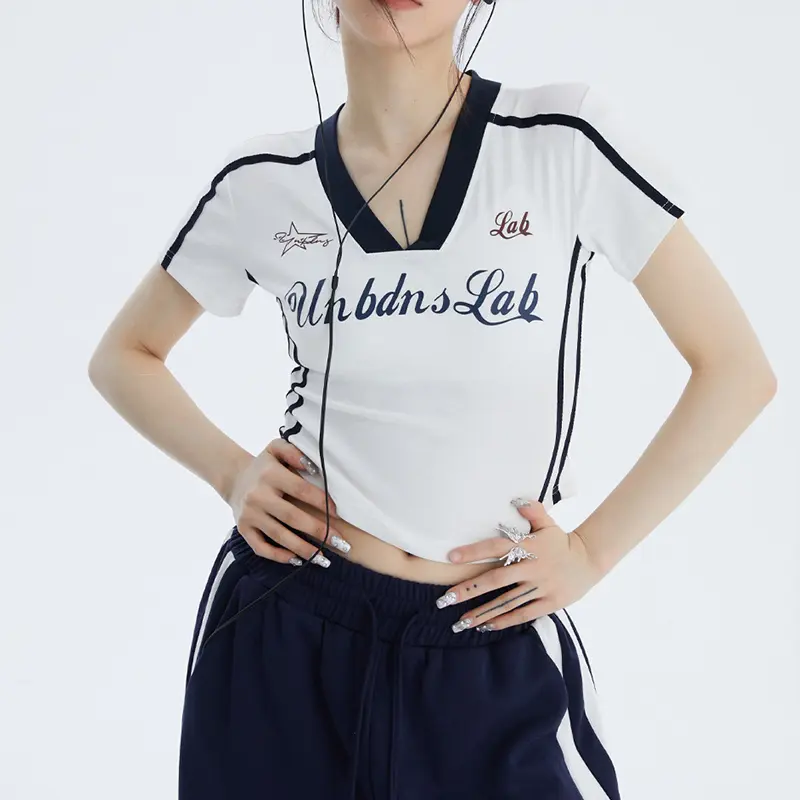 European, American Korean version 2025 new retro spicy girl V-neck slim fit short casual sports T-shirt contrasting colors