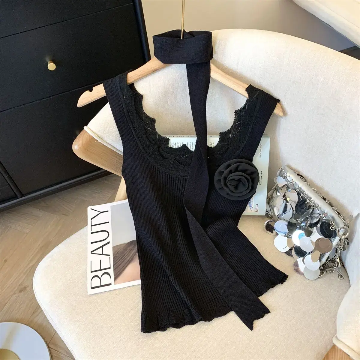 Yellow Fungus Edge Three-dimensional Small Flower Knitted Small Vest Women's Summer New Sweet Hot Girl Streamer Thin Cropped Top