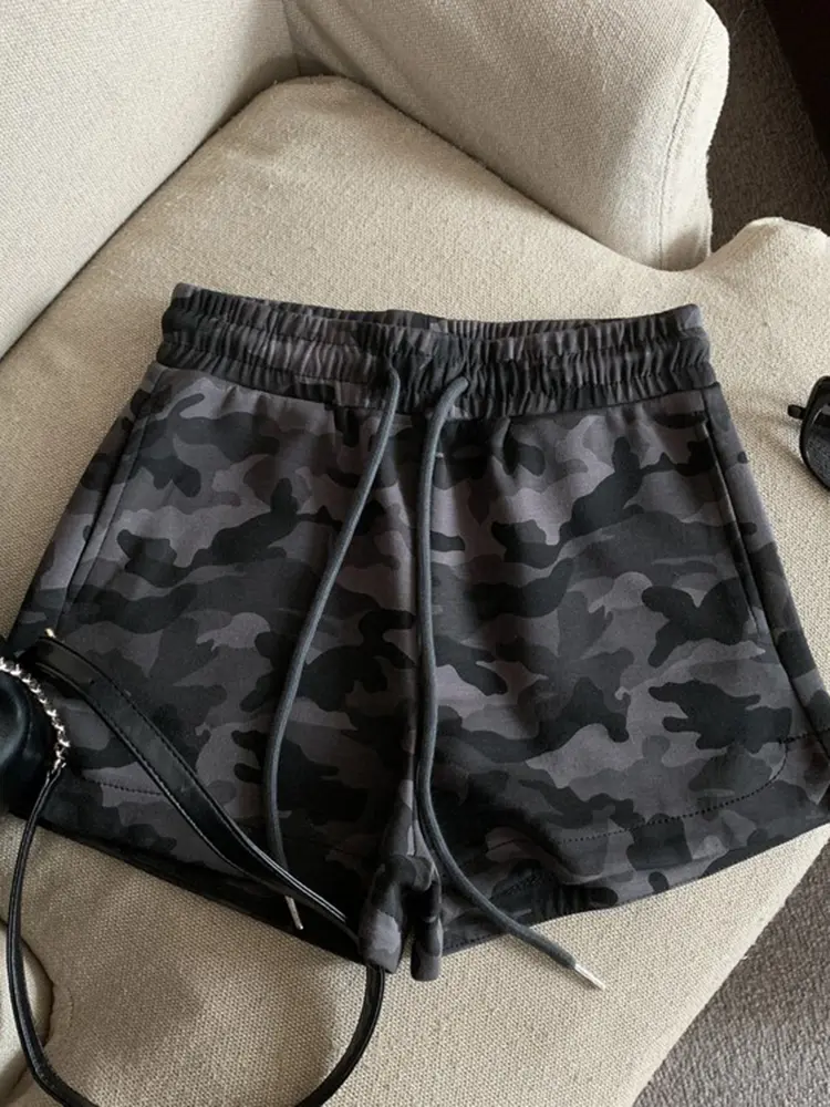 Zoki Y2K Camouflage Shorts Women Streetwear Loose High Waist Retro Shorts Summer Casual Harajuku American Vintage Bf Shorts New