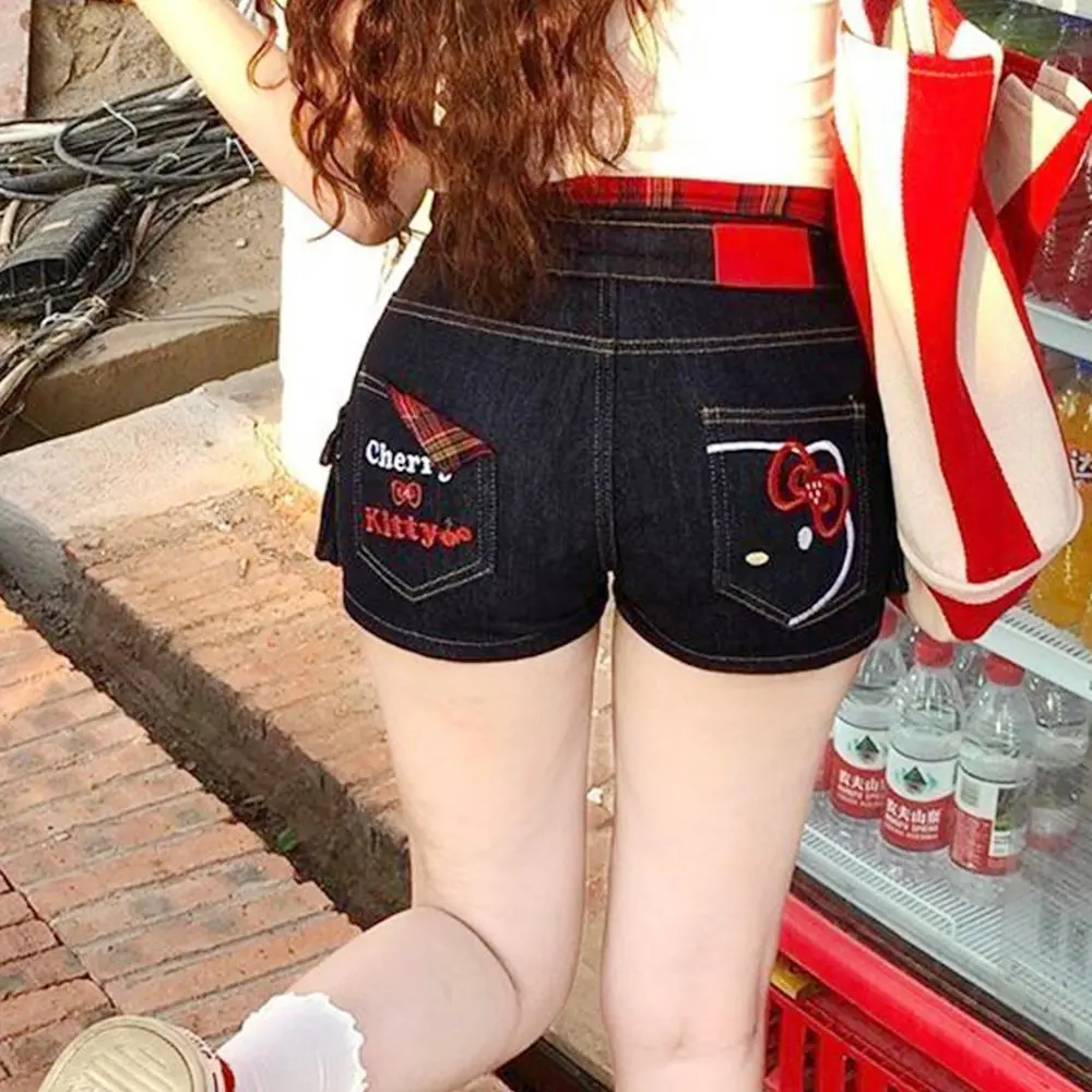 Y2K Hello Kitty Women Shorts Summer Hot Girls Embroidery Jeans Shorts Female Cartoon Sanrio 2025 New Sexy High Waist Hot Pants
