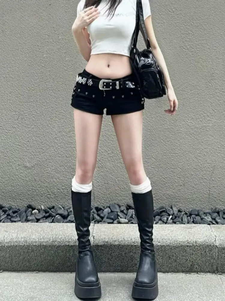 Japanese Vintage High Waist 2000S Black Slim Fit Y2K Denim Shorts Women Fashion Casual Sexy Street Harajuku Style Shorts Summer