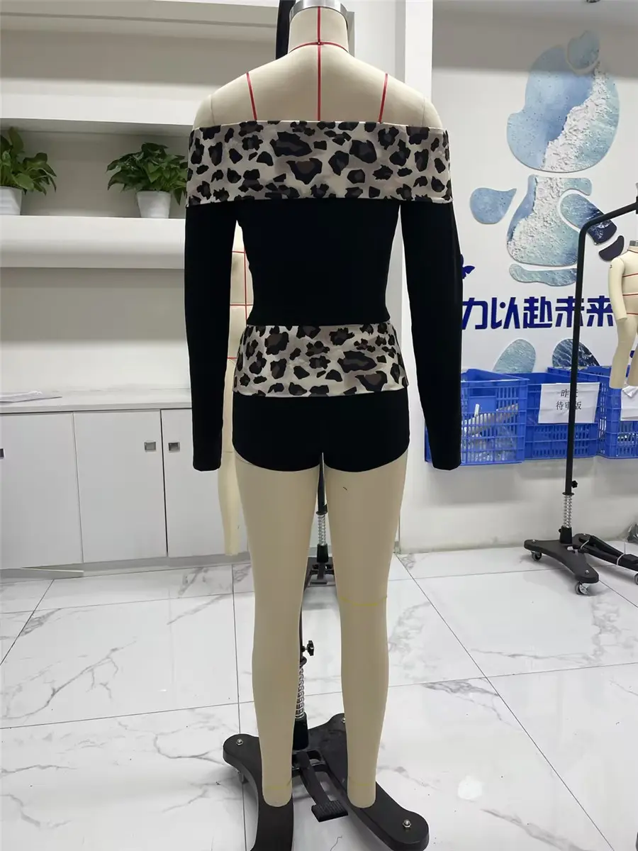 Women's Summer Shorts Retro Y2K Leopard Print Tight Fitting Mature Casual Comfortable Modern Style Short Pants Streetwear 2000s