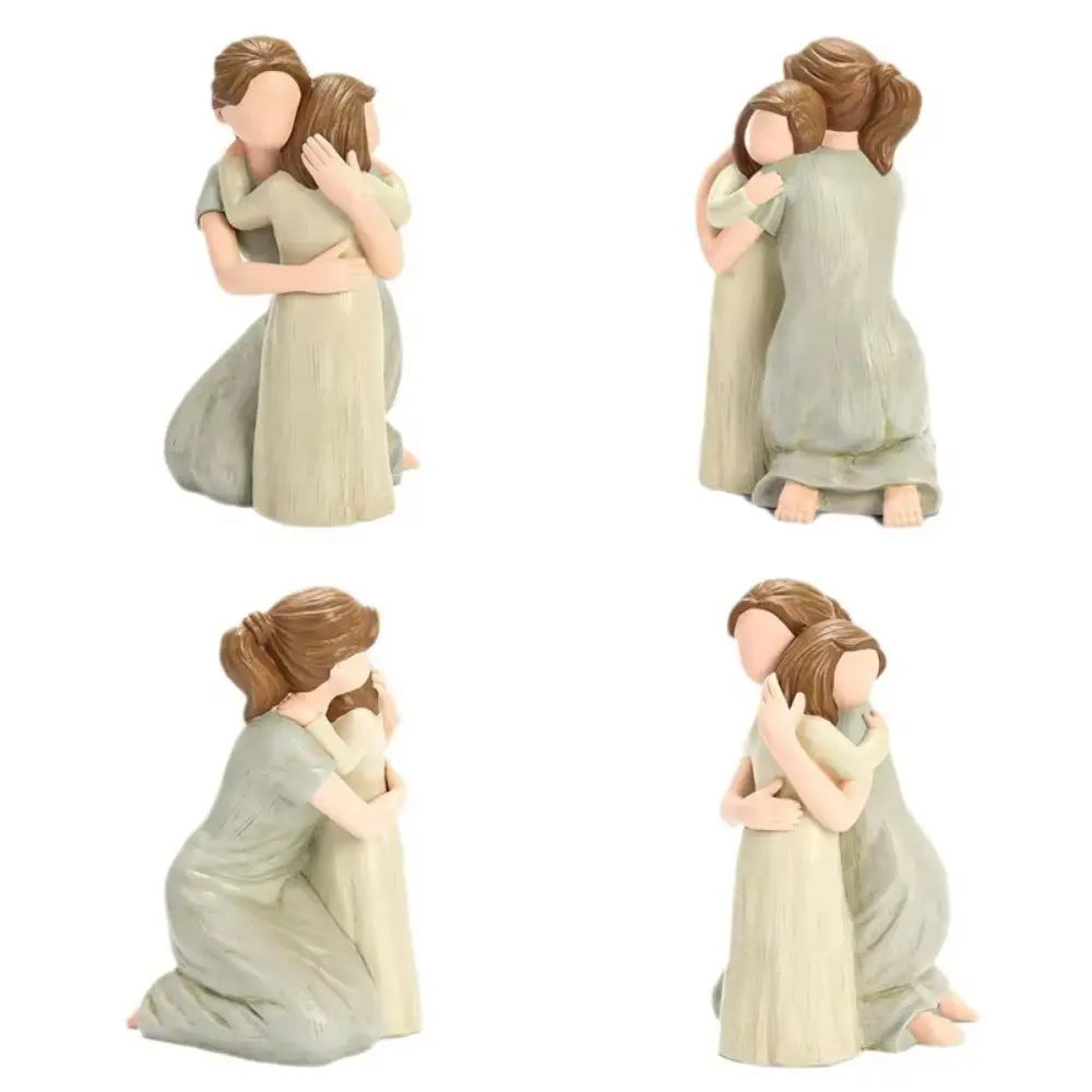 Simple Hand-Painte Mother And Daughter Hugging Figurine Elegant Modern Family Sculpture Resin Family Ornament Table