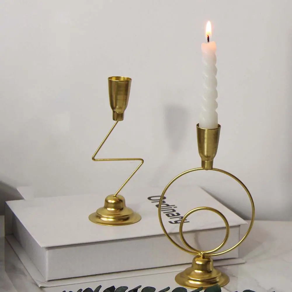 Light Luxury High-end Nordic Candle Holder Decorative Simple Gold Aromatherapy Stand Elegant Metal Candlestick Dinning Table