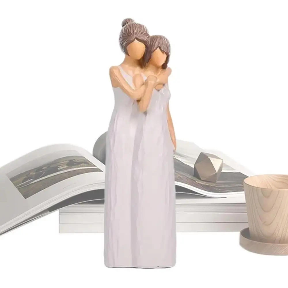 Hand-Painte Mother And Daughter Statue Elegant Modern Mom Hug Daughter Sculptures Resin Craft Family Sculpture Birthday Gift
