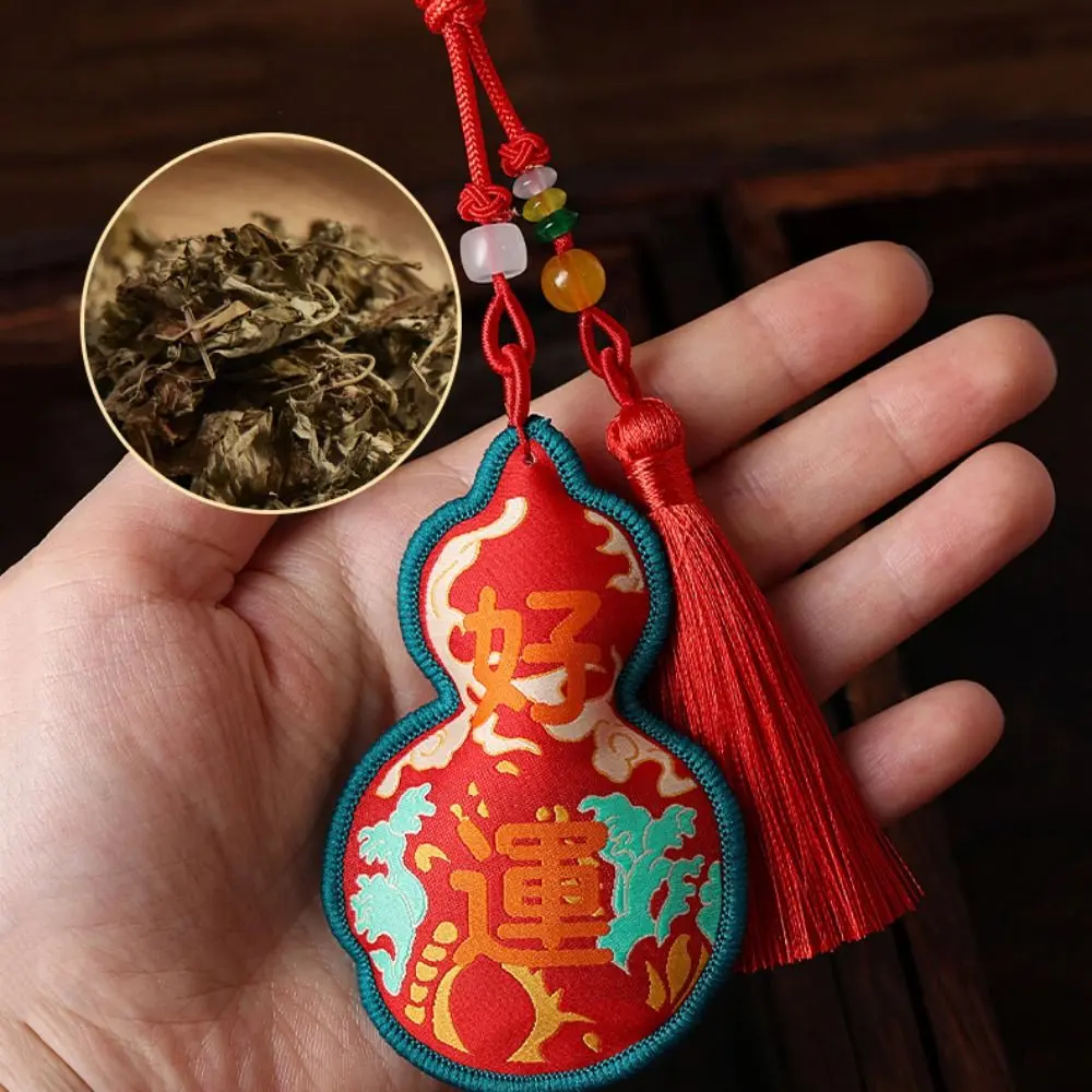 Blessing Embroidery Wormwood Gourd Sachet Cute Handmade Bag Natural Creative Sachet Pendant Car
