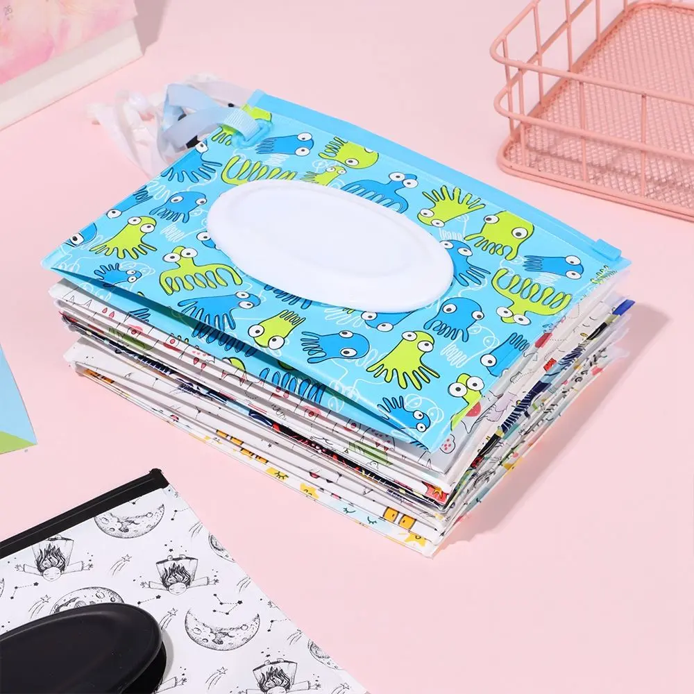 Cartoon Lightweight Reusable Portable Refillable Travel Wet Wipes Bag Wet Wipes Box Wipes Container Wipes Case