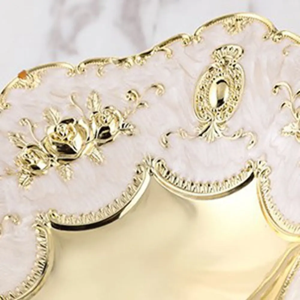 Vintage High-end European Fruit Plate Plating Process Handmade Table Snacks Tray Stable Alloy Retro Dish Table