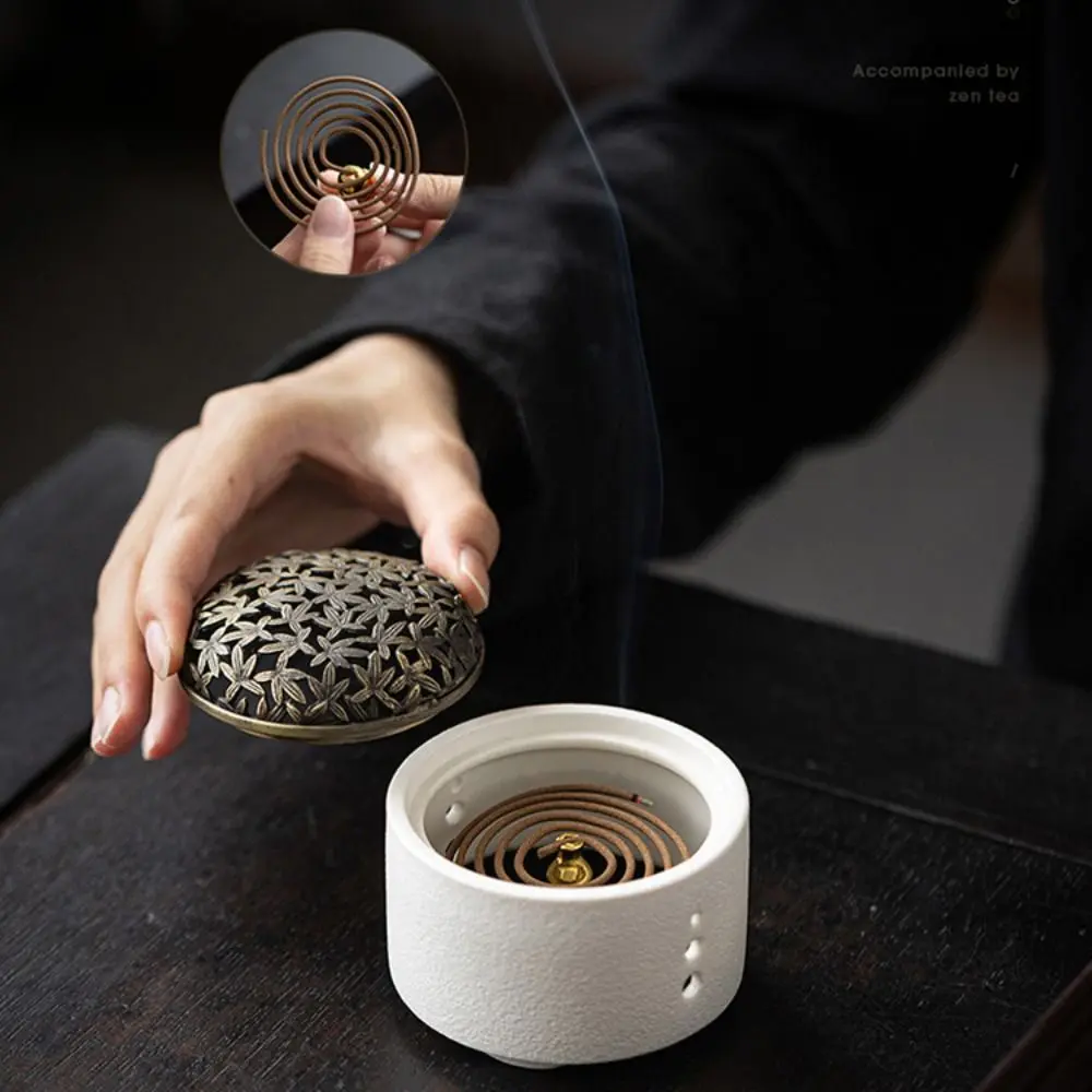 Antique Style Ceramics Line Incense Burner Small with Lid Sandalwood Agarwood Stove Retro Creative Incense Censer Camping Garden